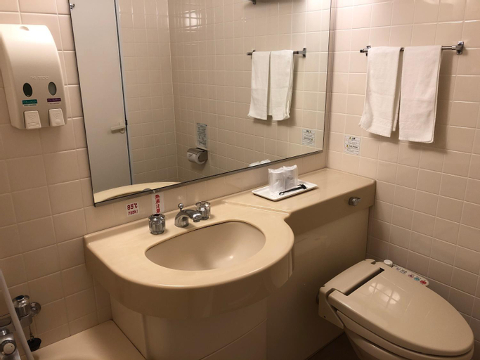 Bathroom 6