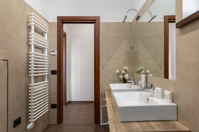 Bathroom 2, Terra Antica Tuscany Living, Siena