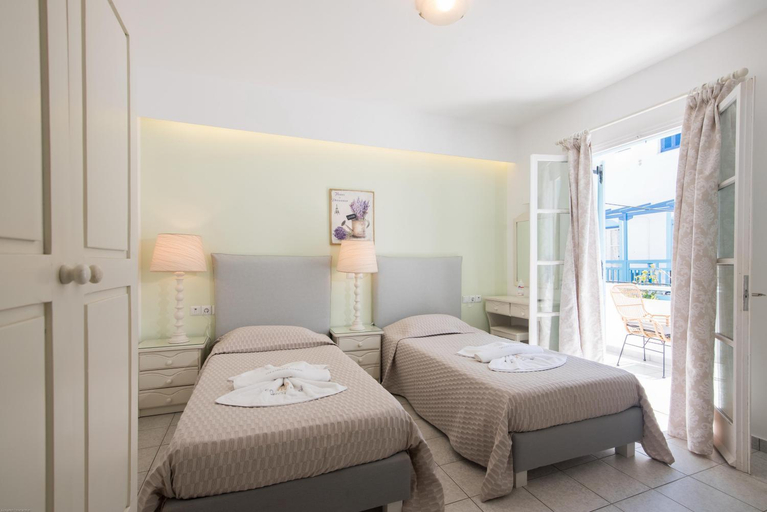 Bedroom 3, Georgia Mare, South Aegean