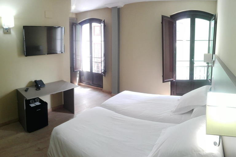 Bedroom 3, Hotel Areces, Asturias