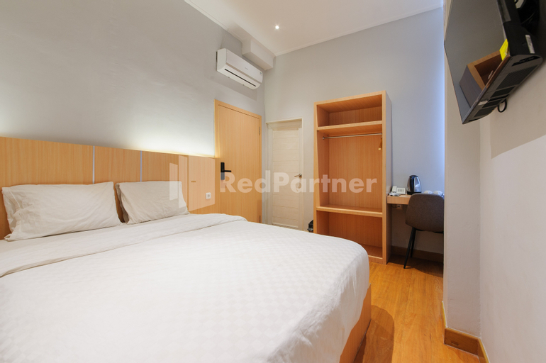 Ketje Luxury Capsule Mitra RedDoorz, Bandar Lampung