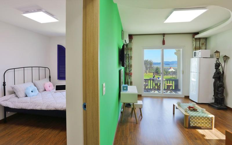 Bedroom 2, Taean Mindo Pension, Taean