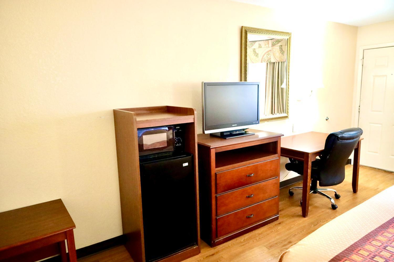 Others 5, Regency Inn & Suites, Gregg