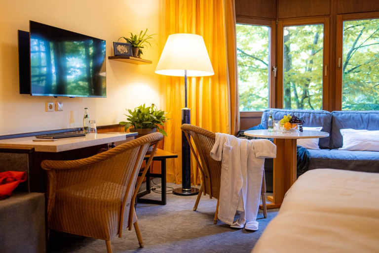 Bedroom 2, Landhotel Am Rothenberg, Northeim
