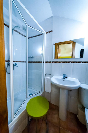 Bathroom 4, Villa Don Juan II, Segovia