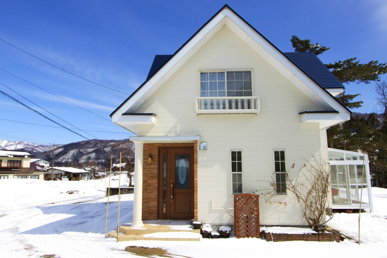 Hakuba Mountain Chalet, Hakuba