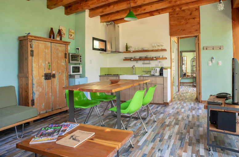 Dining Room 8