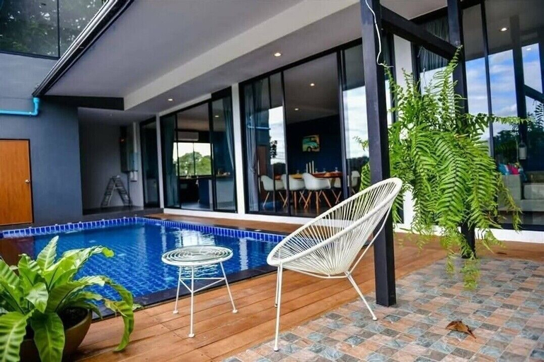 Swimming Pool 1