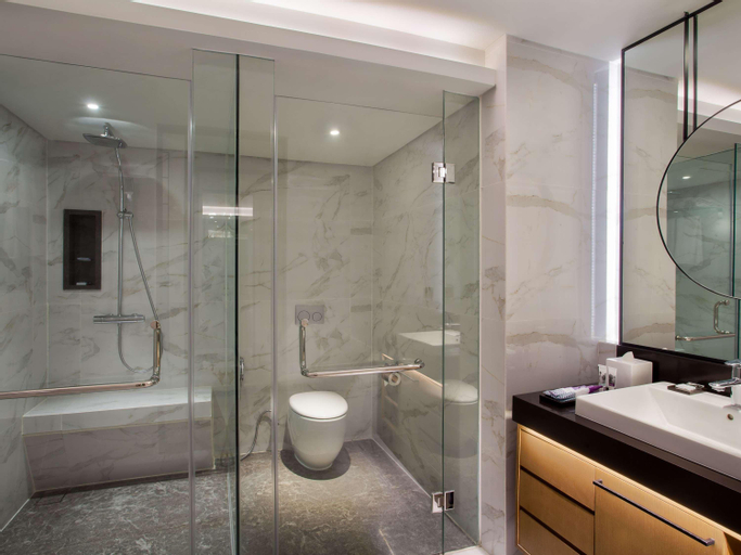 Bathroom 4