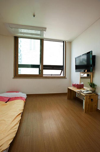 Bedroom 3, Myeongdong Eco Guesthouse, Jung