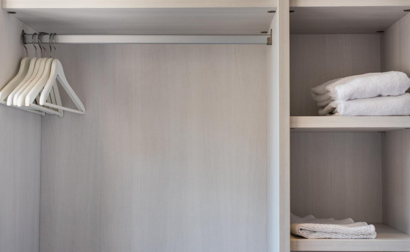 Others 4, Hostal Ribas, Girona