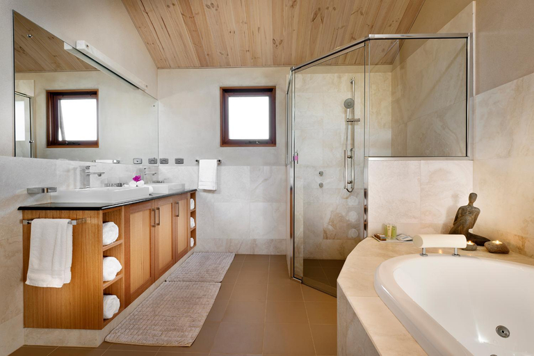 Bathroom 2, Aiyana Retreat, Denmark