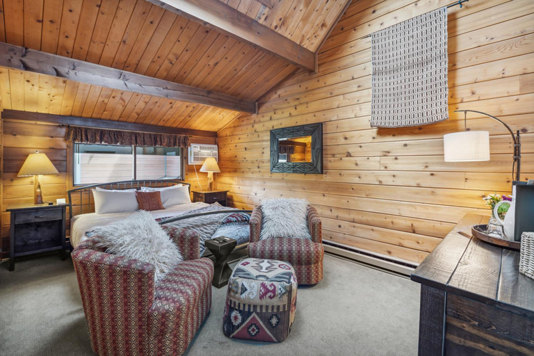 Others 5, Good Medicine Lodge, Flathead