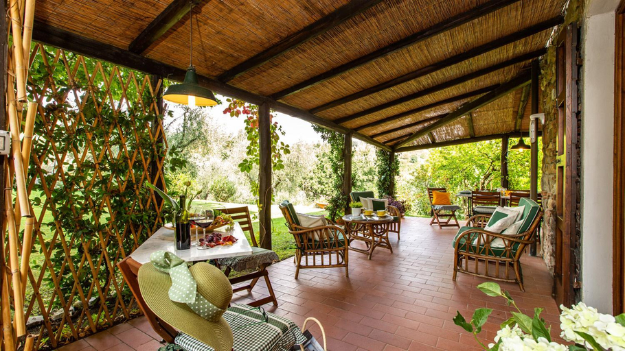 Food & Drinks 5, VILLA IL COLLE DI MORIANO 8, Emma Villas, Lucca