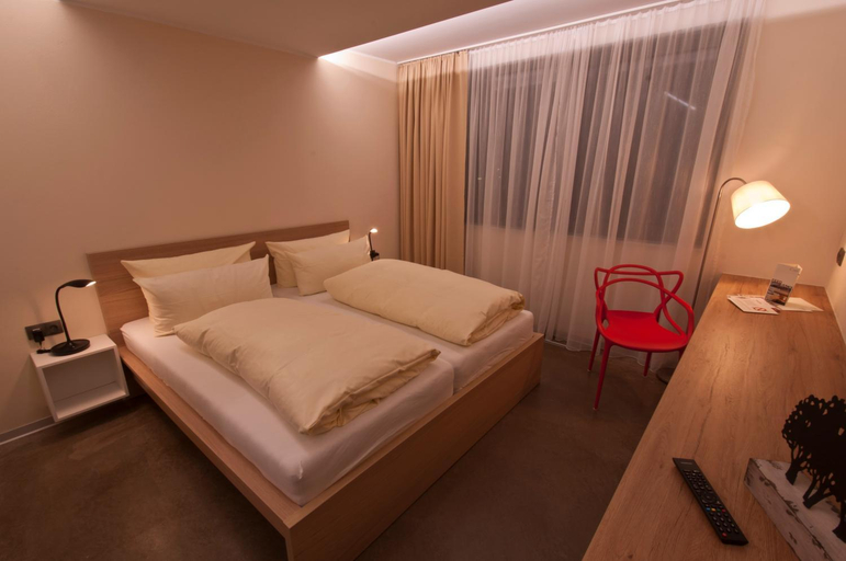 Bedroom 14