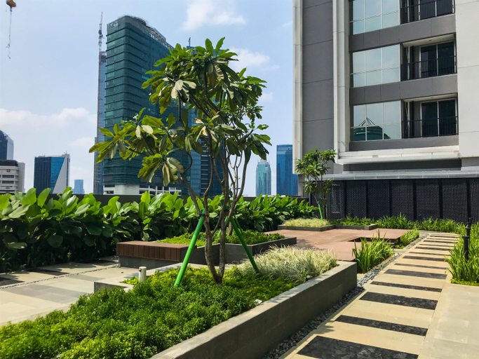 Exterior & Views 3, Cozy and Minimalist Studio Room at Ciputra World 2 Apartment By Travelio, Jakarta Selatan