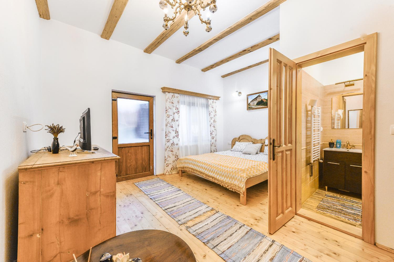 Others 4, Casa Trappold, Apold