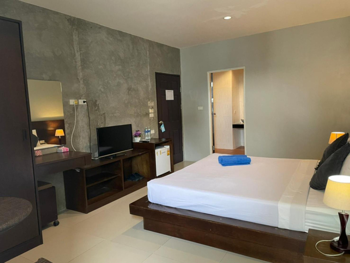 Bedroom 8