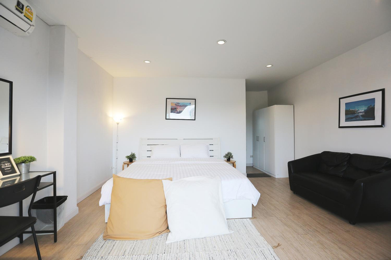 Bedroom 12