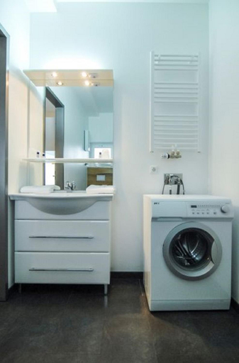 Bathroom 7