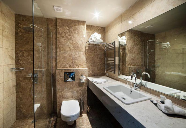 Bathroom 3, Theasis Hotel Paramythia, Epirus