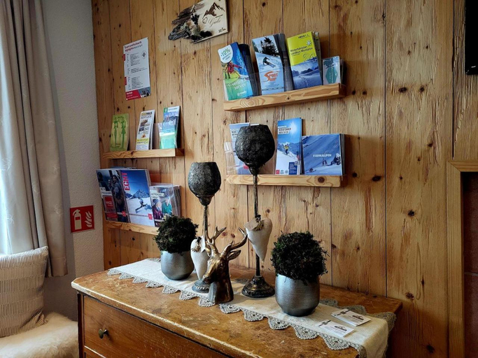 Others 5, Berggasthof Grabs, Bludenz