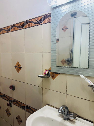 Bathroom 4, Om Mandakini Hotel, Bagmati