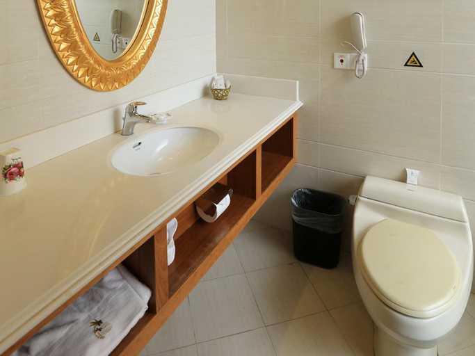 Bathroom 5, Palm Beach Resort And Spa, Sanya