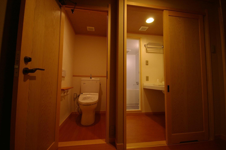 Bathroom 9