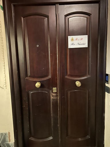 Others 5, Re Nasone - rooms in Naples, Napoli