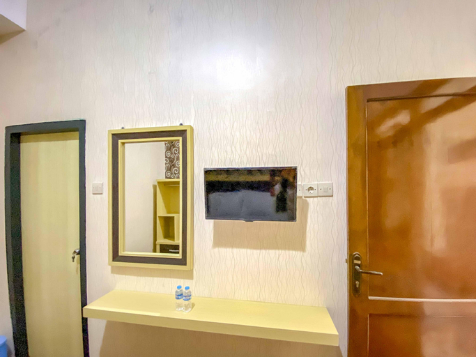 Bathroom 5