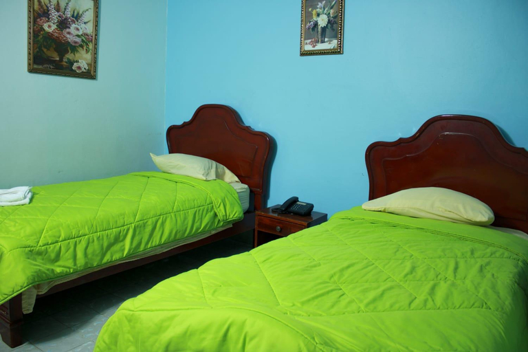 Others 2, Hotel Interamericano, Aguadulce