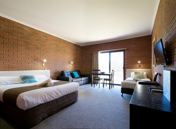 Bedroom 6