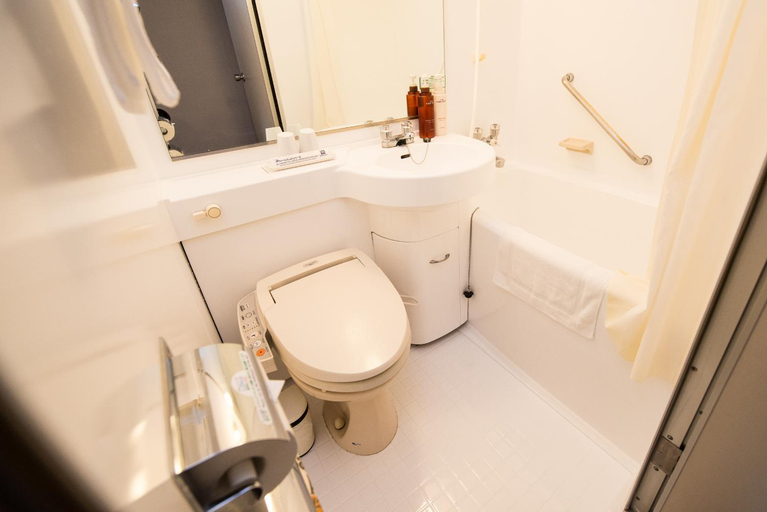 Bathroom 3