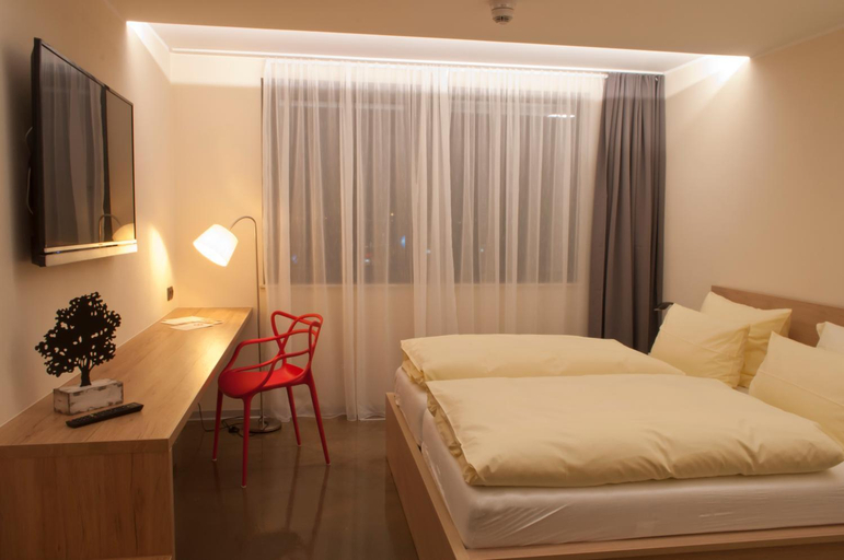 Bedroom 9
