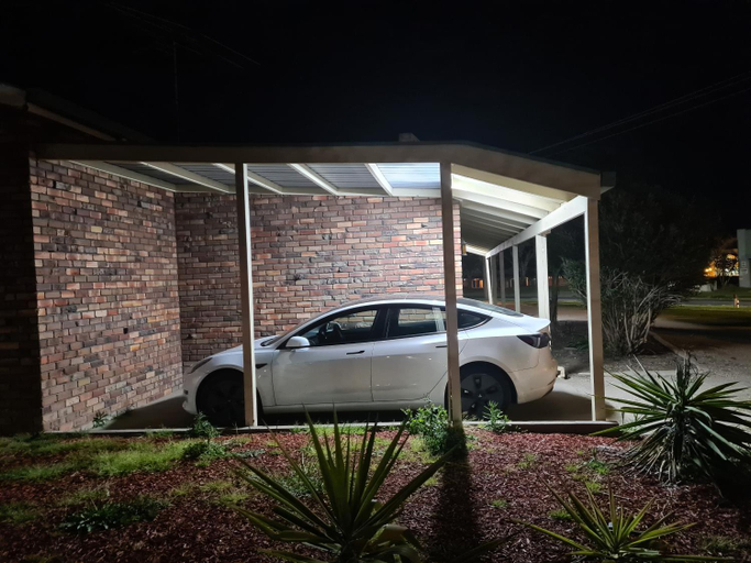 Exterior 5