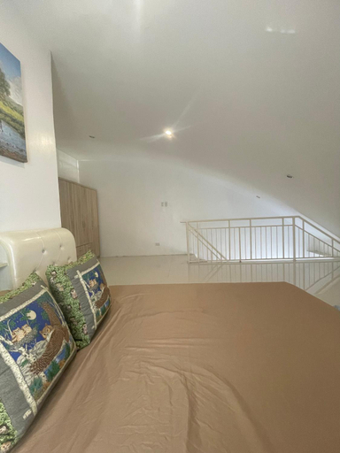 Others 5, Penthouse Suite near Mactan Airport by A&C, Lapu-Lapu City