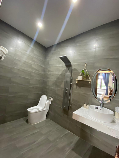 4, Hotel Luxstay, Pleiku