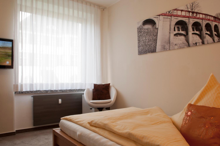 Bedroom 15