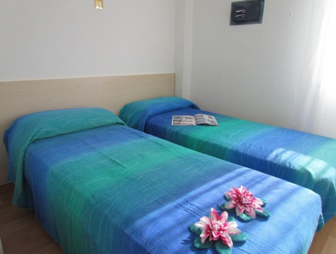 Bedroom 2, Grazioso Trilocale nice apt only 100mt from beach, Venezia