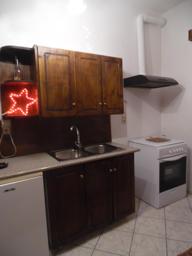 Others 2, Elatos Rooms, Central Greece
