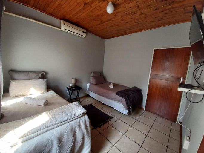 Others 5, Meyiwa Guest Palace, Amajuba