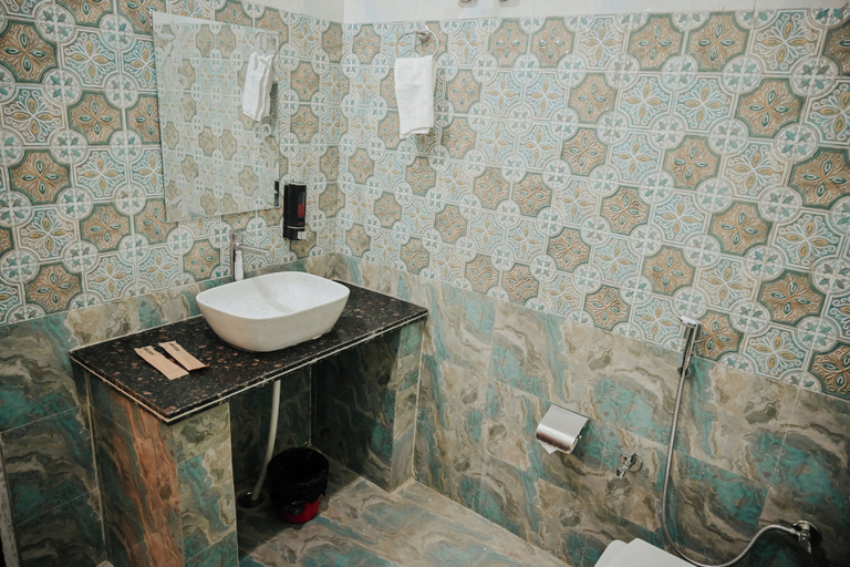 Bathroom 3, Wild Willows Farmstead Resort, Nainital