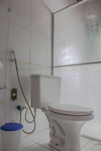 Bathroom, Hotel Caledônia Inn, Nova Friburgo