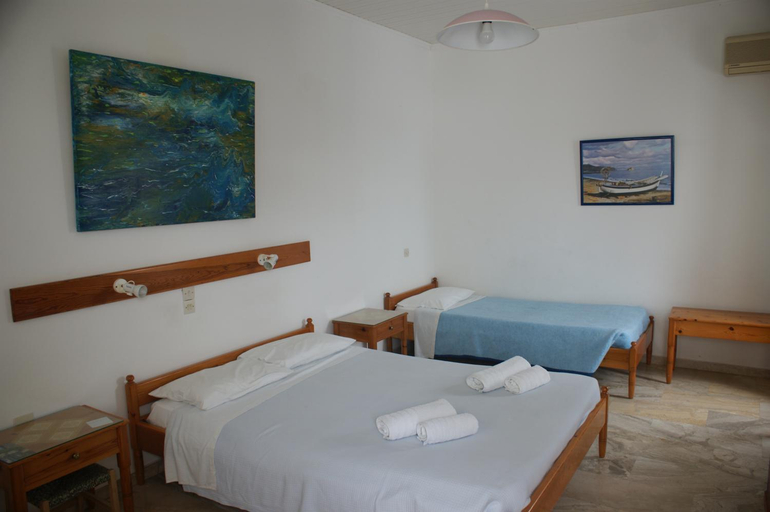 Bedroom 3, Hotel Eleftheria, South Aegean