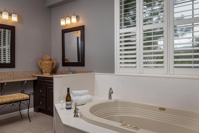 Bathroom 3, Purple Orchid Resort & Spa, Alameda