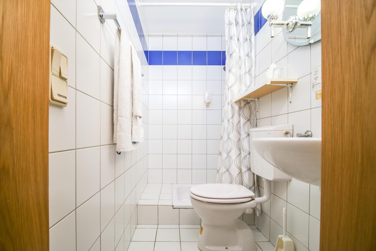 Bathroom 3