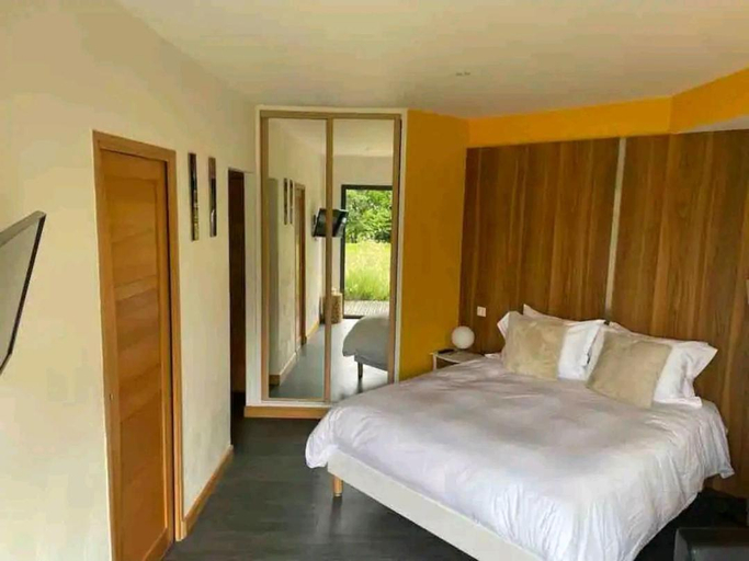 Bedroom 3, Sol'm Villa, Sarthe
