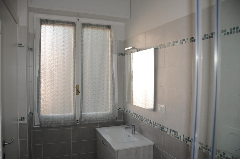 Bedroom 5, Affittacamere La Perla, La Spezia