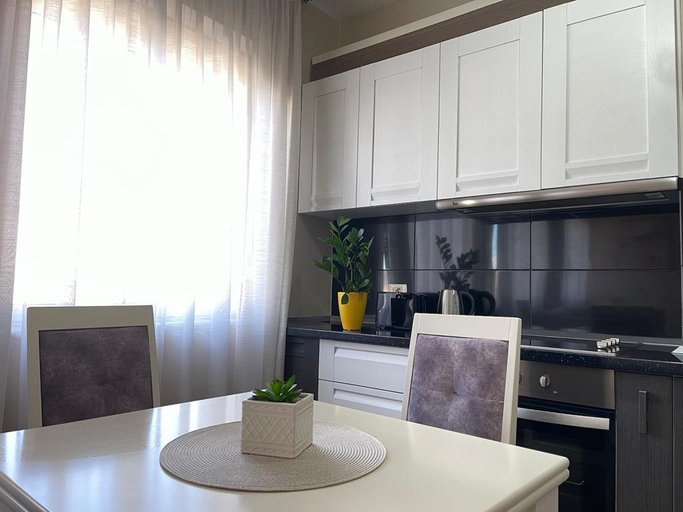 Others 2, Tirana New Bazaar Apartment 1, Tiranës